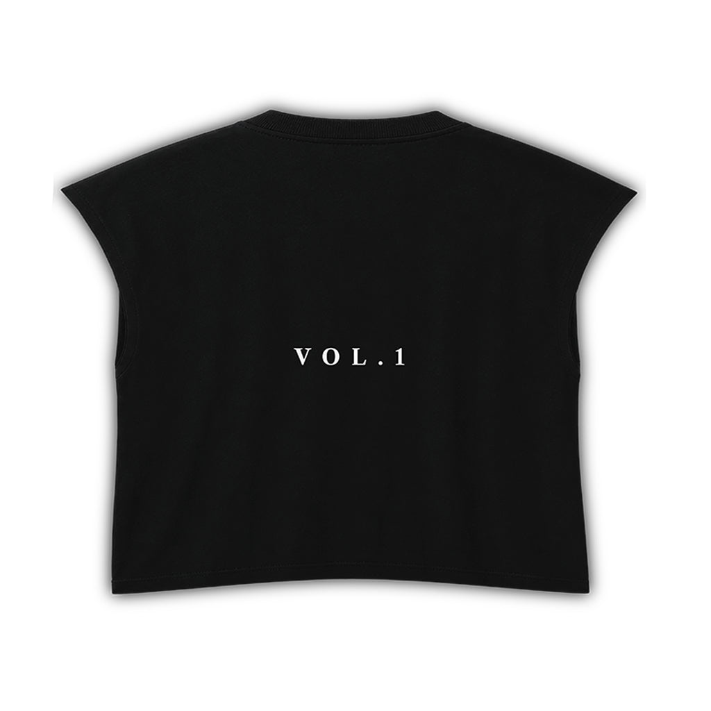 L' Essentiel Boxy Tee-Obsidian Black With Golden Accents